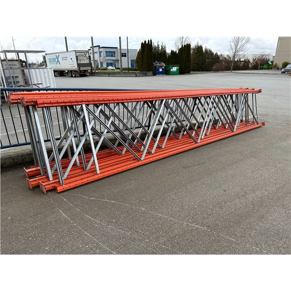 2 BAYS OF INDUSTRIAL PALLET RACKING INCLUDING 3 - 20' X 42