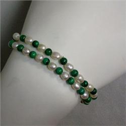 4 MM TWO MALACHITE AND FRESHWATER PEARL STRECH BRACELET
