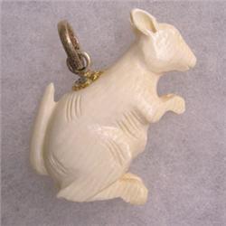 30 CTS CARVED VINTAGE IVORY PIECE 34x23 MM