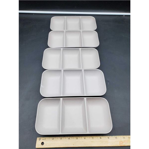 Lot of 5 Trays
