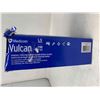 Image 3 : Medicom Vulcan Large General Purpose Indigo Colour Nitrile Gloves (150ct)