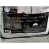 Image 3 : Royal Luxe Queen Size White Down Comforter