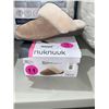 Image 1 : Nuknuuk Ladies Slippers Size 11