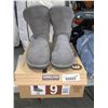 Image 1 : Kirkland Ladies Boots Grey Size 9