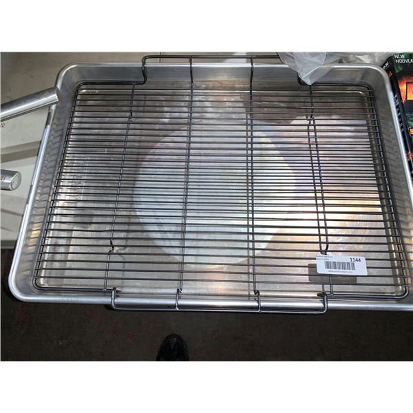 Nordic Ware Pan w/ rack