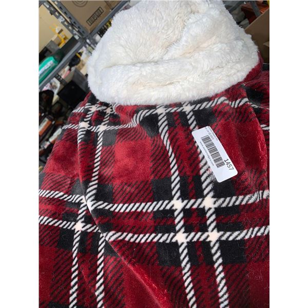 Reversible Throw red plaid blanket