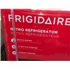 Image 2 : NEW Frigidaire Retro Bar Size fridge 3.2cu ft