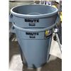 Image 1 : Rubbermaid Brute Bins NO lids x 2