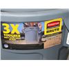 Image 2 : Rubbermaid Brute Bins NO lids x 2