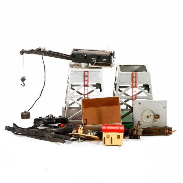 Lionel 165 Crane and 182 Crane - in pieces, need work