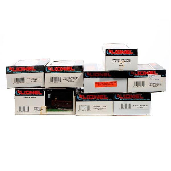 Lionel 7 Freights & Truck -Custom Painted SP Bay Window Caboose