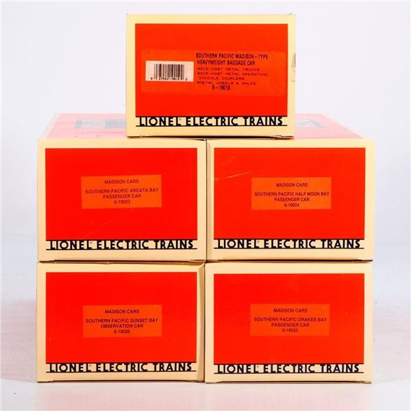 Lionel Southern Pacific Heavyweights in Daylight Paint