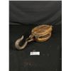 Image 1 : Antique Wood Block Pulley