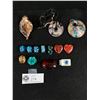 Image 1 : Collection of European Glass Jewelry