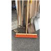 Image 2 : LOT OF GARDEN TOOLS, SHOVELS, RAKES, BROOM