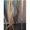 Image 3 : LOT OF DRIFTWOOD BRANCHES AND METAL TRIM