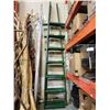 Image 1 : 3 SECTIONS CANTILEVER RACKING 93 INCHES TALL