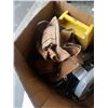 Image 2 : CIRCULAR SAW, EXTENTION CORD REEL AND TOOL BELT