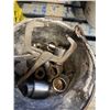Image 2 : PAIL OF HEAVY DUTY SOCKETS