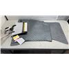 Image 1 : GENUINE AUDI A4 ALL WEATHER FLOOR MATS