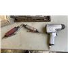 Image 2 : LOT OF AIR TOOLS INCLUDING CHICAGO PNEUMATIC