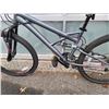 Image 2 : GREY RACE INSPIRED GEOMETRY FULL SUSPENSION BIKE