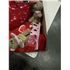 Image 2 : 2 BOXES OF VALENTINES DAY ITEMS