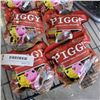 Image 3 : 6 NEW PIGGY MYSTERY FIGURES AND SILICONE ICE MOLD SET