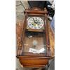 Image 2 : VINTAGE SEWING MACHINE TABLE AND WALL CLOCK