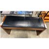 Image 2 : LEATHER TOP BENCH