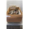 Image 1 : BOX OF KITCHEN ITEMS AND MIXING BOWLS