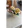 Image 2 : 3 CAPODIMONTE FLOWER BOUQUETS