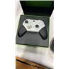 Image 3 : XBOX ELITE SERIES 2 WHITE CONTROLLER WITH ACCESSORIES - TESTED WORKING - RETAIL $229