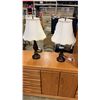 Image 1 : 2 METAL TABLE LAMPS