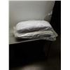 Image 1 : NEW CASPER PILLOW AND ICOMFORT PILLOW BOTH KINGSIZE
