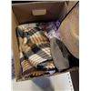 Image 2 : BOX OF SCARVES