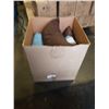 Image 1 : BOX OF THROW PILLOWS