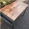Image 5 : BRAND NEW METAL FRAME DESK WITH SIDE POUCH