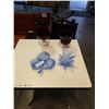Image 1 : 2 RUBY GLASS VASES WITH FROSTED BOWL AND PLATE