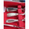 Image 2 : Rogers Bros. Silverplate Flatware Set In Case