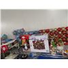 Image 1 : Shelf of Holiday Décor