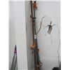 Image 1 : 6-Large Wood Clamps - 6 X $