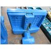 Image 2 : 2-Blue 7" Wilton Wood Vise - 2  X $