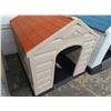 Image 1 : Plastic Dog House