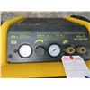 Image 2 : Dewalt Portable 225 PSI Air Compressor