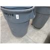 Image 2 : 5-Brute Can w/2 Dollies - 5 X $