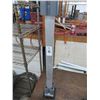 Image 1 : Tool Stand