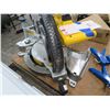 Image 2 : Dewalt 10" Compound Miter Saw