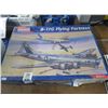 Image 3 : Monogram B-17G Flying Fortress Model