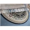 Image 1 : Round 8' Area Rug